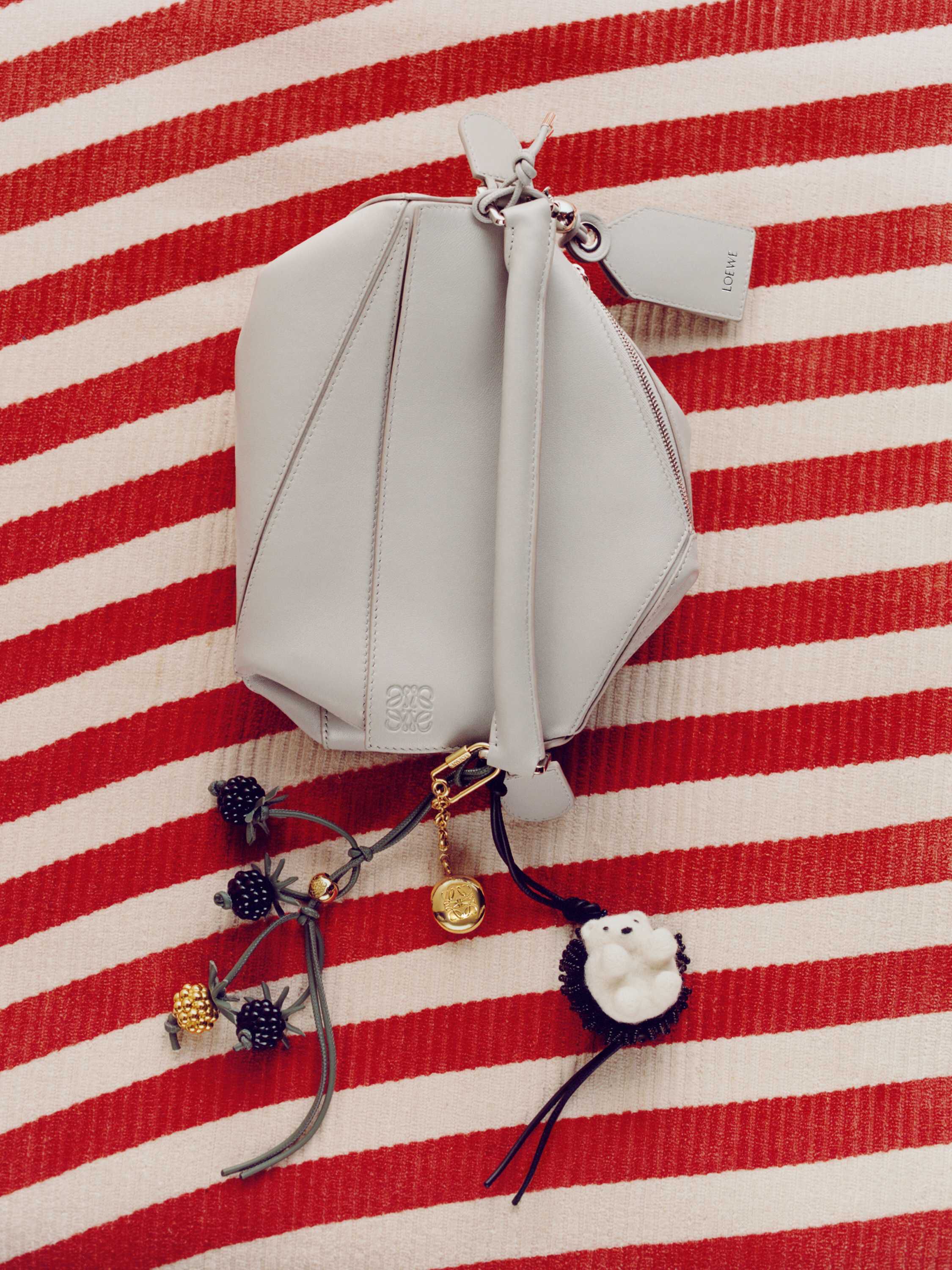 ロエベ公式オンラインストア｜LOEWE